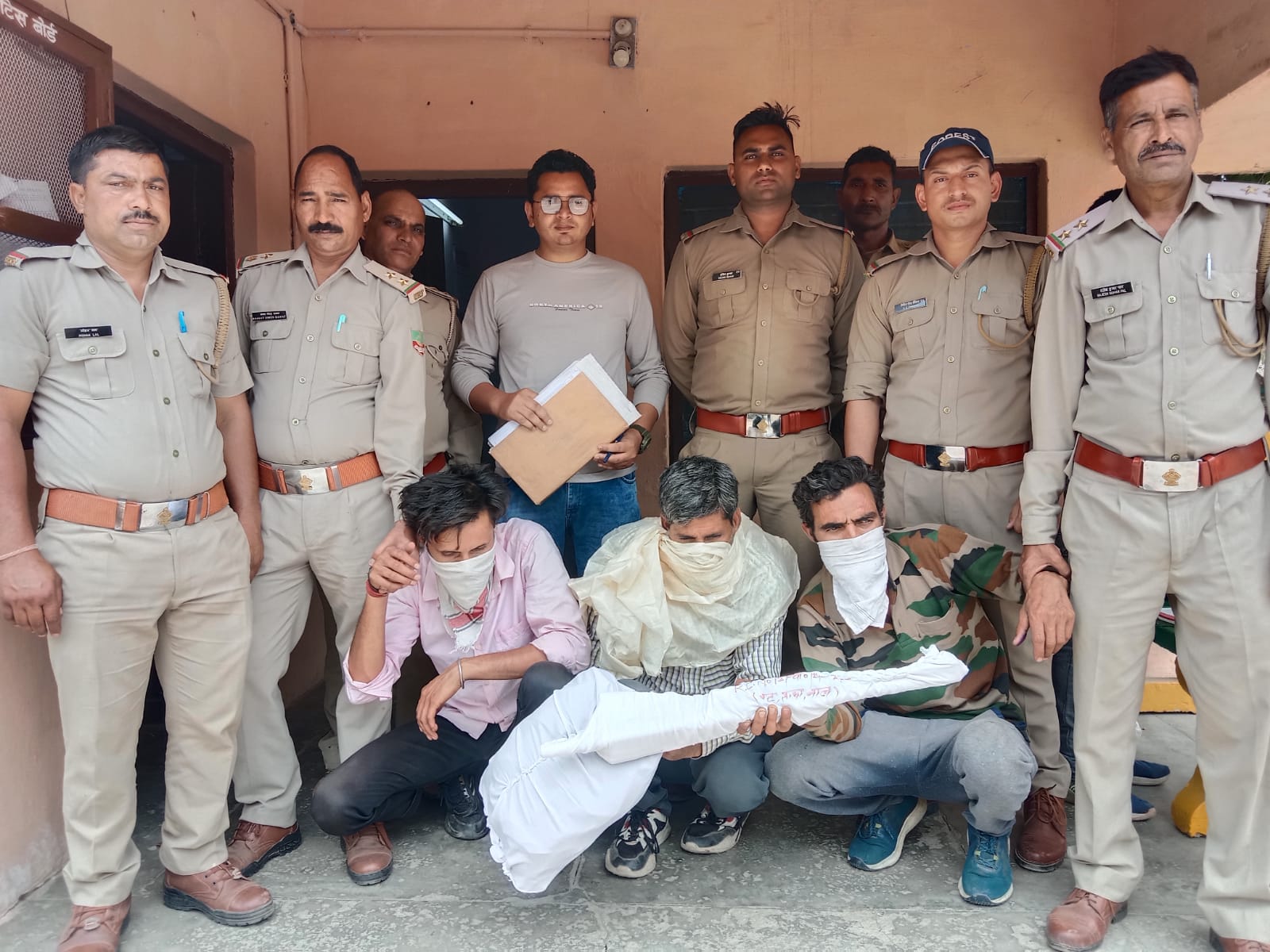 देहरादूनः कालसी के चौहड़पुर रेंज में शिकार करने गए तीन आरोपी गिरफ्तार